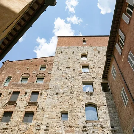 Palazzo Rinuccini - Torre * Siena