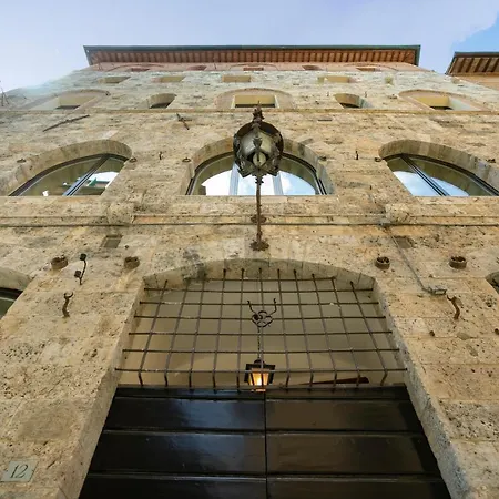 Palazzo Rinuccini Torre * Siena